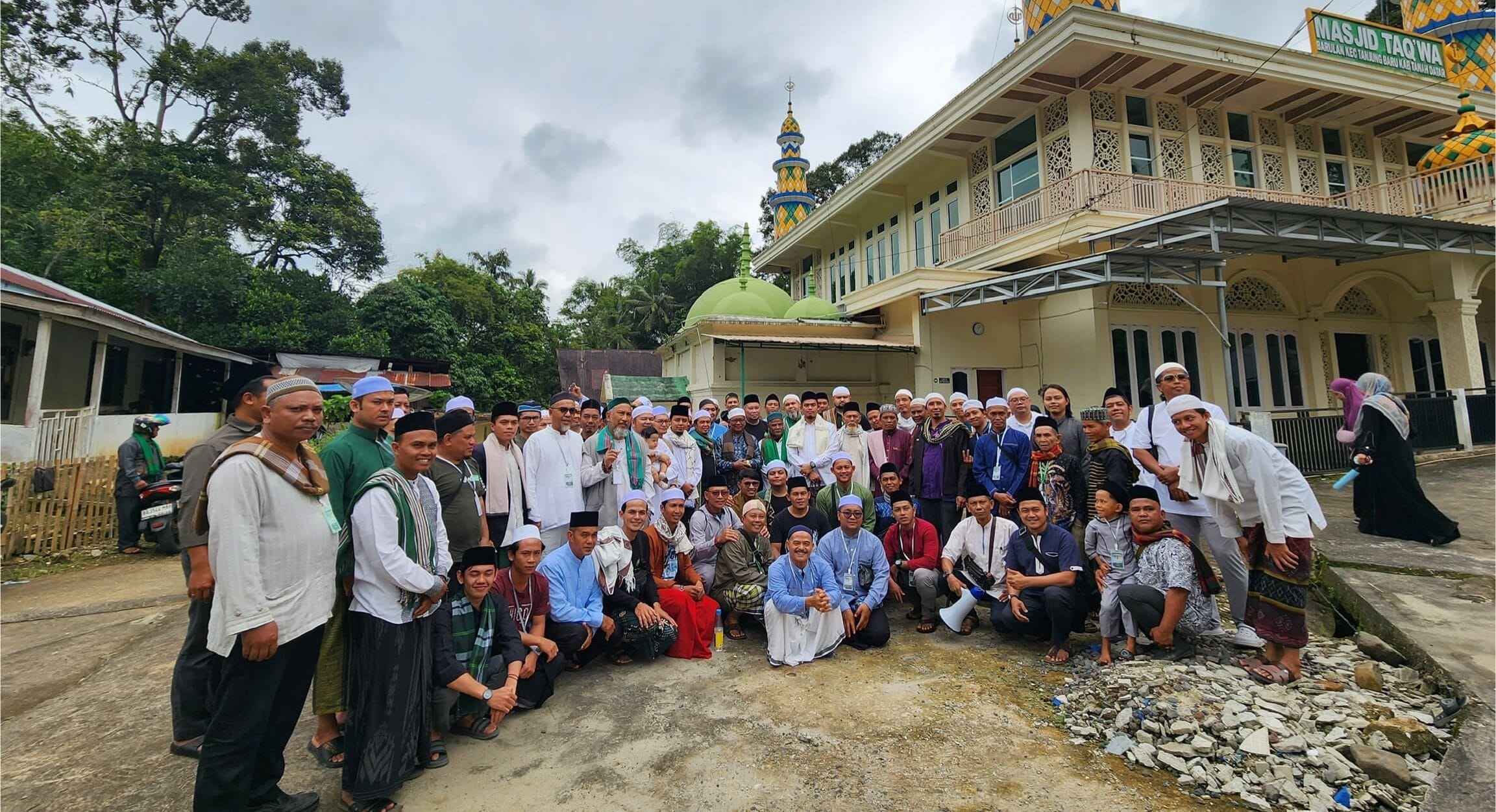 Makam Syekh M. Thahir dan Syekh M. Jamil